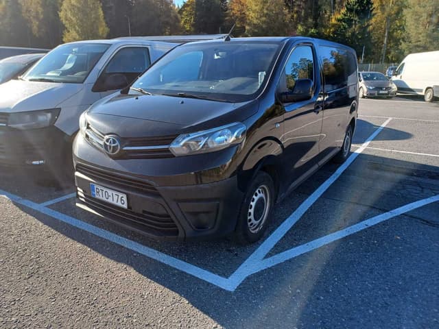 TOYOTA Proace
