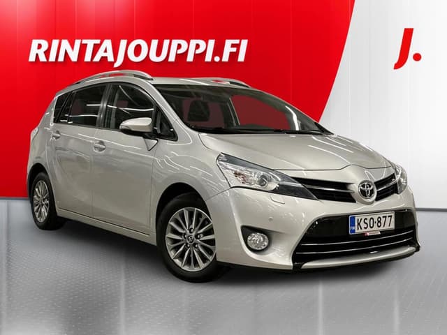 TOYOTA Verso