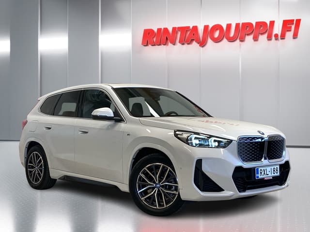 BMW iX1