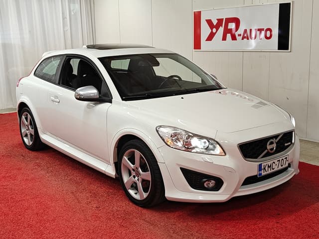 VOLVO C30