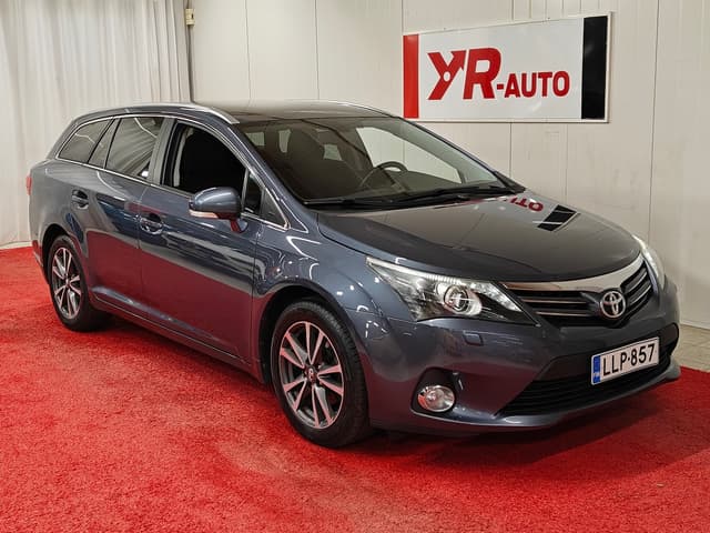TOYOTA Avensis
