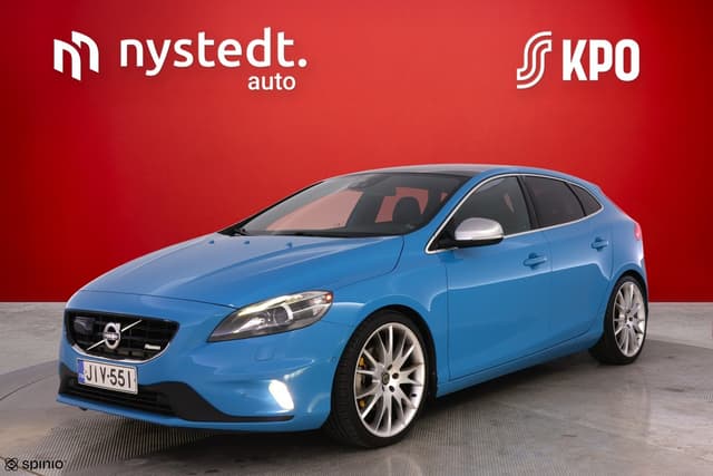 VOLVO V40
