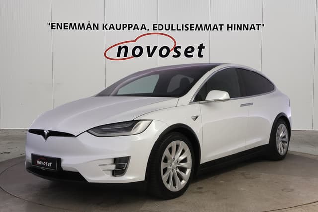 TESLA MODEL X