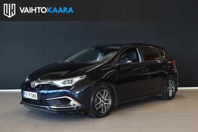 TOYOTA Auris
