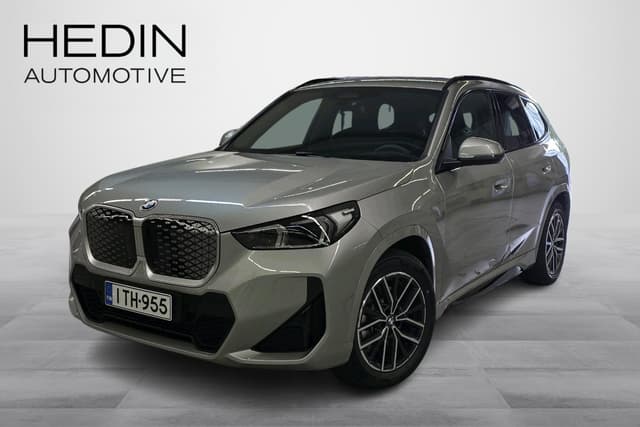 BMW iX1