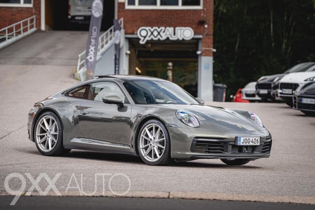 PORSCHE 911